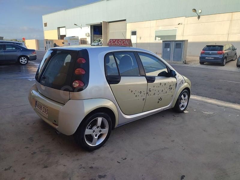 Usado Smart ForFour Passion 75 CV (55 kW) 2006 Amarillo Utilitario
