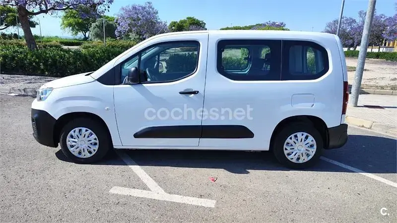 Usado Citroën e-Berlingo Live 100 CV (73 kW) 2018 Blanco Monovolumen