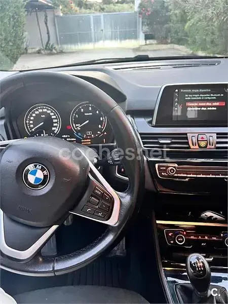 Usado BMW 216 Active Tourer 116 CV (85 kW) 2019 Blanco Monovolumen