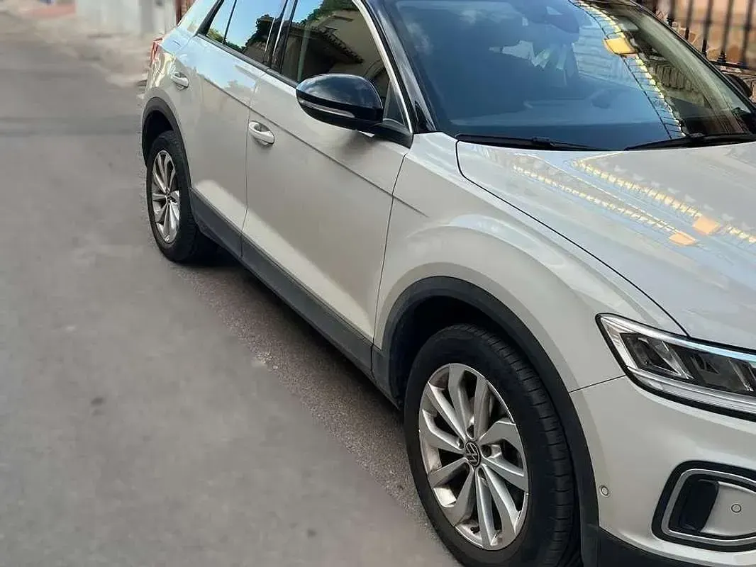 Usado VW T-Roc Life 110 CV (80 kW) 2022 Blanco SUV
