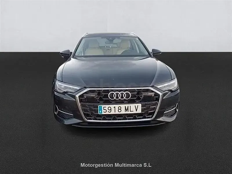 Usado Audi A6 Advanced Plus 204 CV (150 kW) 2023 Gris / plata Familiar