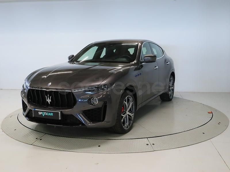Usado Maserati Levante GT 330 CV (242 kW) 2023 Gris / plata SUV