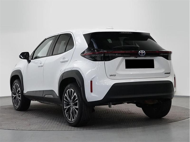 Usado Toyota Yaris Hybrid Style 116 CV (85 kW) 2021 Blanco classic