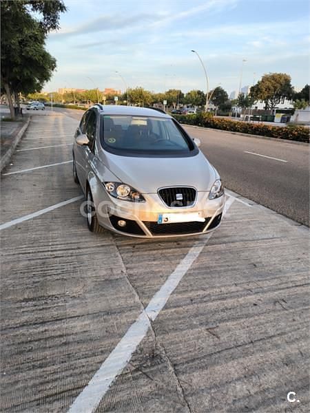 Gris / plata Usado 2011 Seat Altea XL Ecomotive Monovolumen | 6350 € (Buen precio) - Imagen 1/4