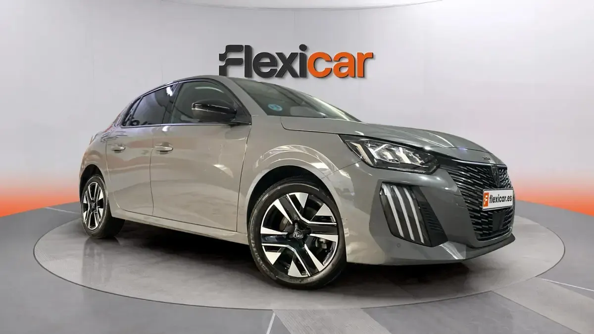 Usado Peugeot 208 Allure 101 CV (74 kW) 2025 Utilitario