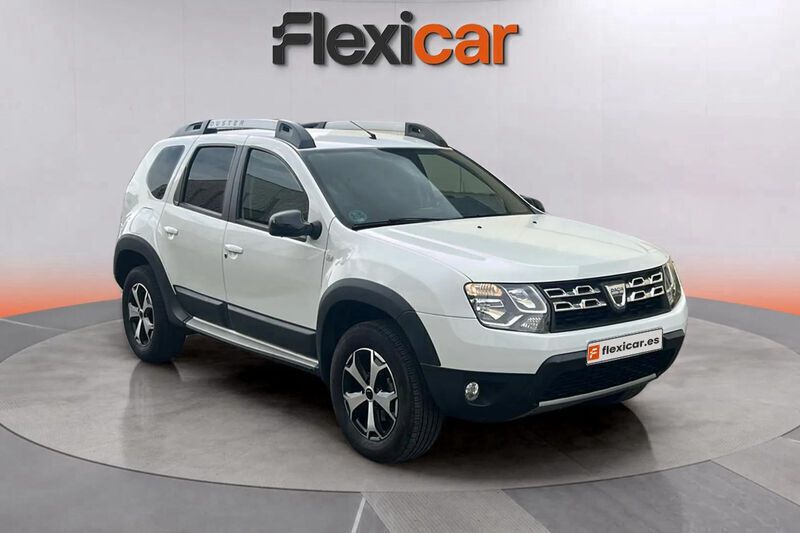 Blanco Usado 2017 Dacia Duster Lauréate SUV | 13.290 € (Un poco caro) - Imagen 1/4