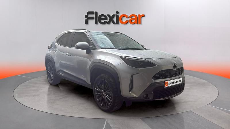 Usado Toyota Yaris Hybrid 116 CV (85 kW) 2023 Gris