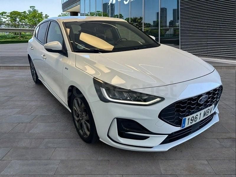 Usado Ford Focus ST-Line 125 CV (91 kW) 2022 Blanco Berlina