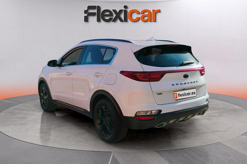 Usado Kia Sportage 136 CV (100 kW) 2022 Blanco SUV