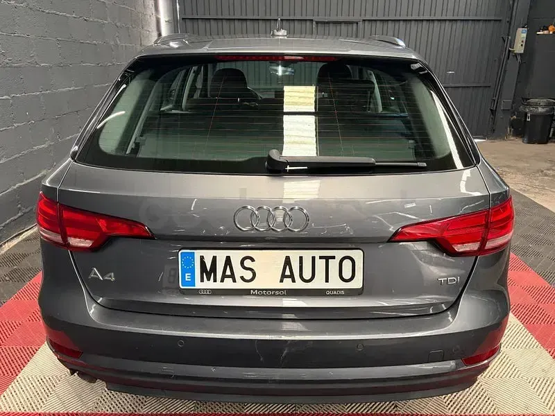 Usado Audi A4 150 CV (110 kW) 2016 Gris / plata Familiar