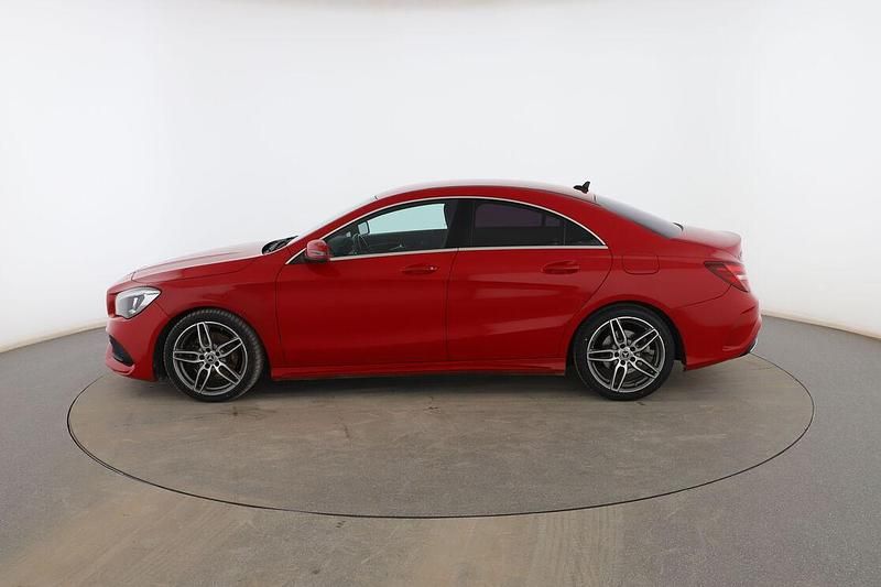Usado Mercedes CLA220 AMG line 177 CV (130 kW) 2017 Rojo Berlina