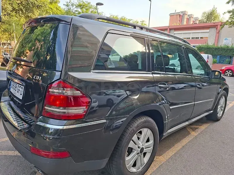 Usado Mercedes GL320 224 CV (164 kW) 2008 Negro SUV