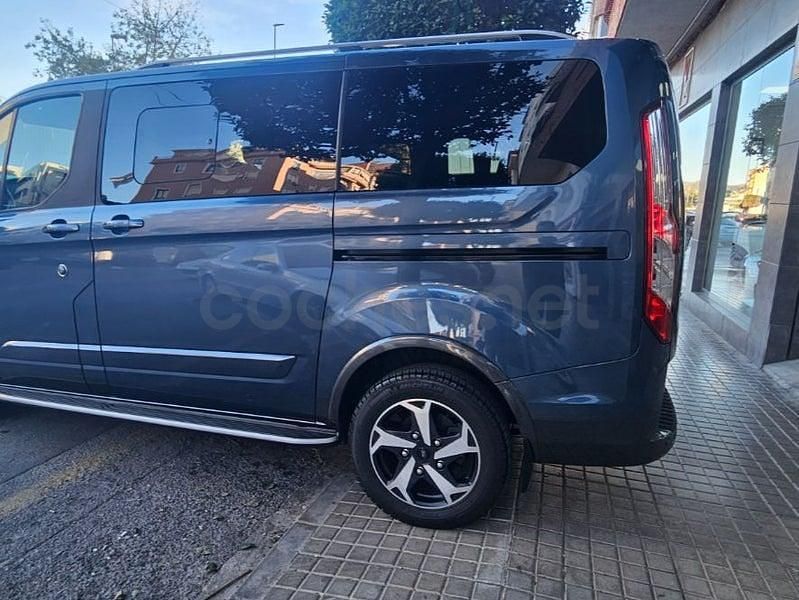 Usado Ford Tourneo Active 150 CV (110 kW) 2024 Azul Monovolumen