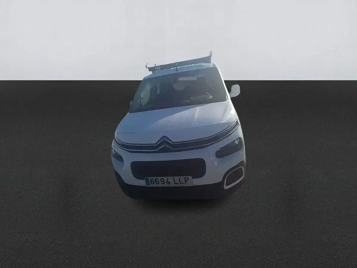 Usado Citroën Berlingo Feel 102 CV (75 kW) 2020 Blanco Monovolumen