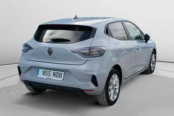 Usado Renault Clio Evolution 101 CV (74 kW) 2025 Utilitario