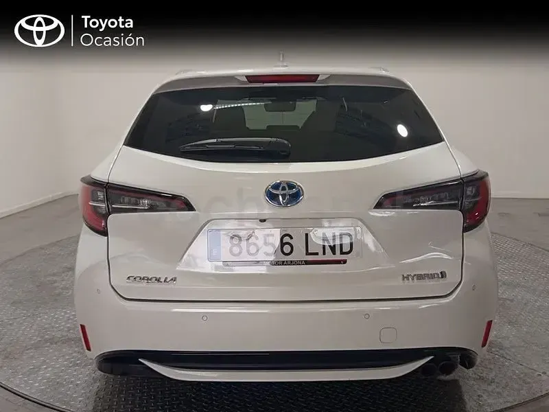 Usado Toyota Corolla Advance 180 CV (132 kW) 2021 Blanco Familiar