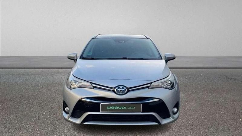 Usado Toyota Avensis Business Edition 143 CV (105 kW) 2018 Gris Familiar