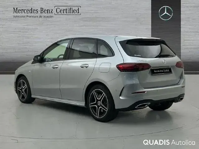 Usado Mercedes B250e 218 CV (160 kW) 2026 Plata hightech Monovolumen