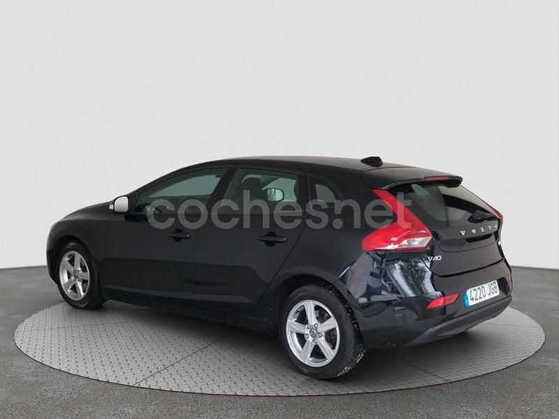 Usado Volvo V40 Momentum 115 CV (84 kW) 2015 Negro Berlina