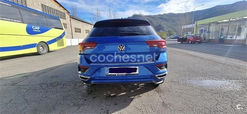 Usado VW T-Roc Sportline 150 CV (110 kW) 2021 Azul SUV