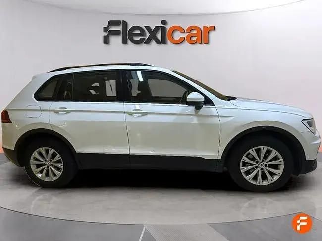Usado VW Tiguan Edition 130 HP (95 kW) 2019 Branco SUV