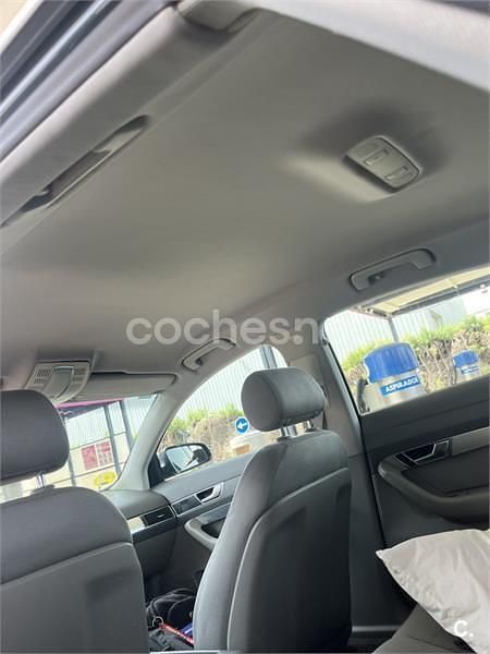 Usado Audi A6 170 CV (125 kW) 2005 Gris / plata Berlina