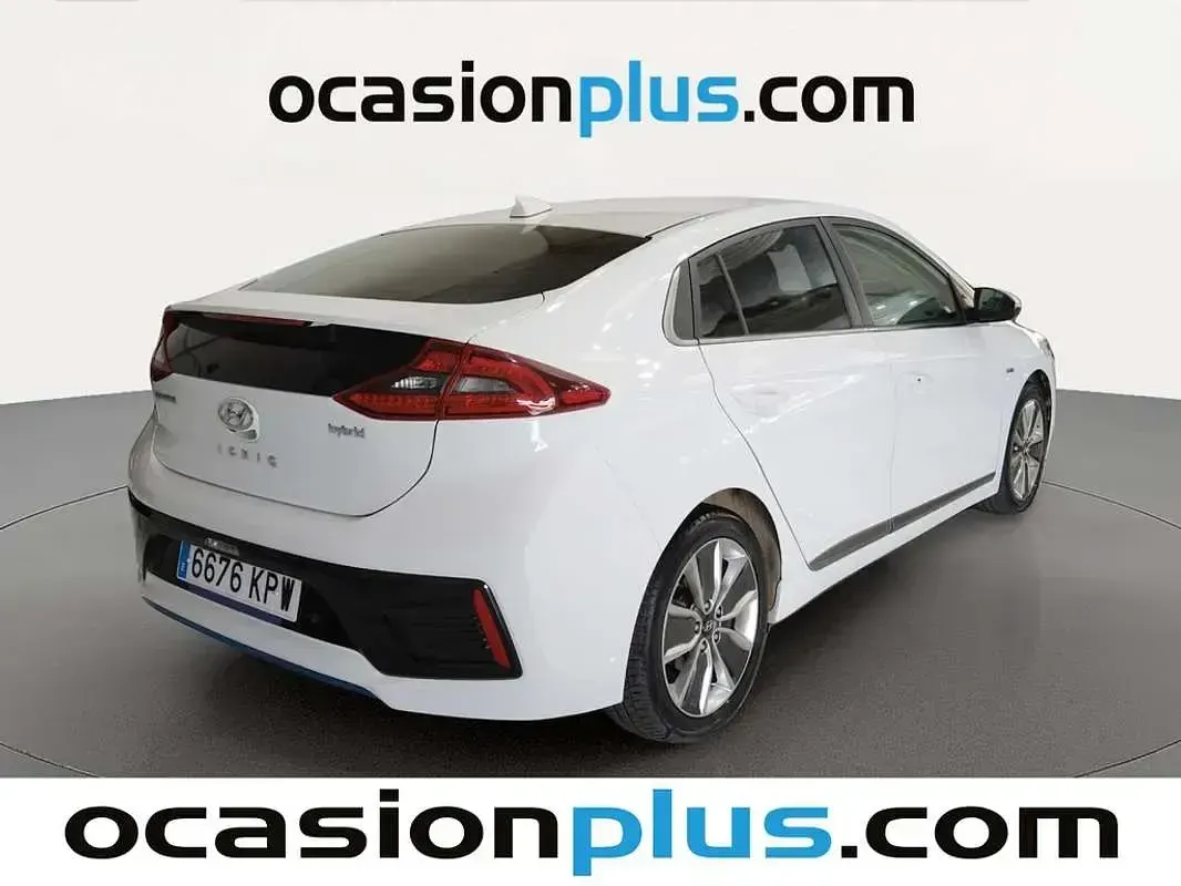 Usado Hyundai Ioniq 141 CV (103 kW) 2018 Blanco Utilitario