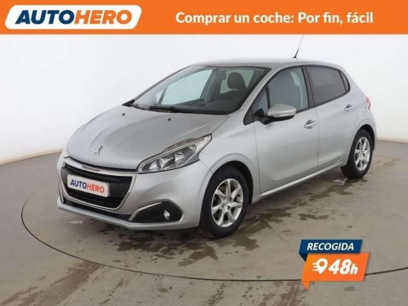 Usado Peugeot 208 Active 83 CV (61 kW) 2016 Gris Utilitario