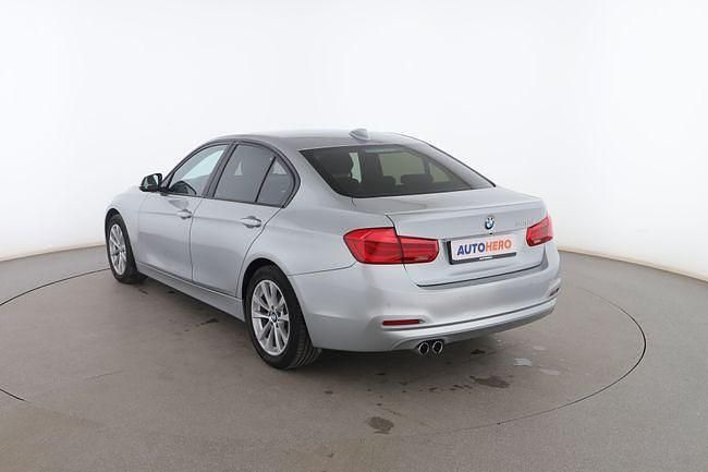 Usado BMW 320 Sport Line 190 CV (139 kW) 2019 Gris Berlina