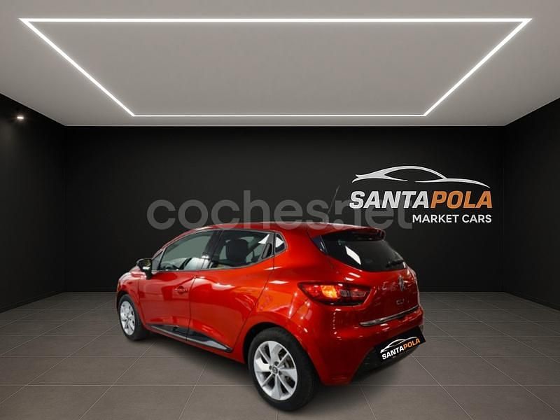 Usado Renault Clio IV LIMITED 75 CV (55 kW) 2018 Rojo Berlina