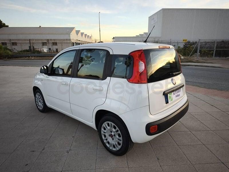 Usado Fiat Panda Lounge 69 CV (50 kW) 2018 Blanco Utilitario