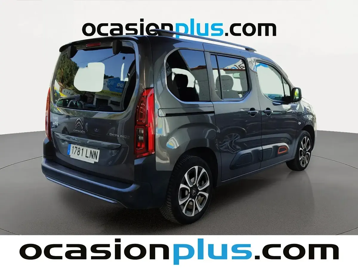 Usado Citroën Berlingo Shine 102 CV (75 kW) 2021 Gris Monovolumen