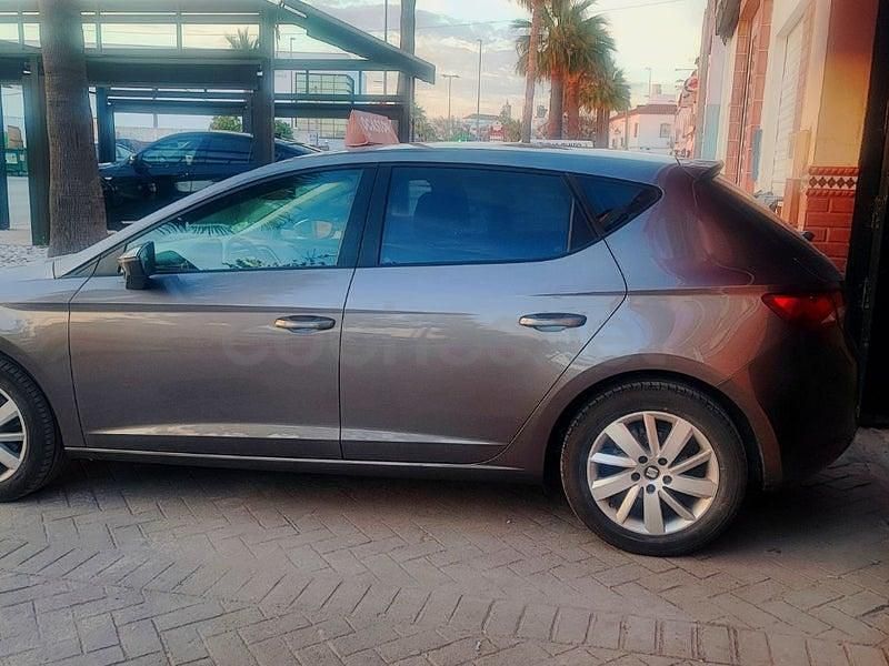 Usado Seat Leon I-Tech 105 CV (77 kW) 2015 Gris / plata Berlina