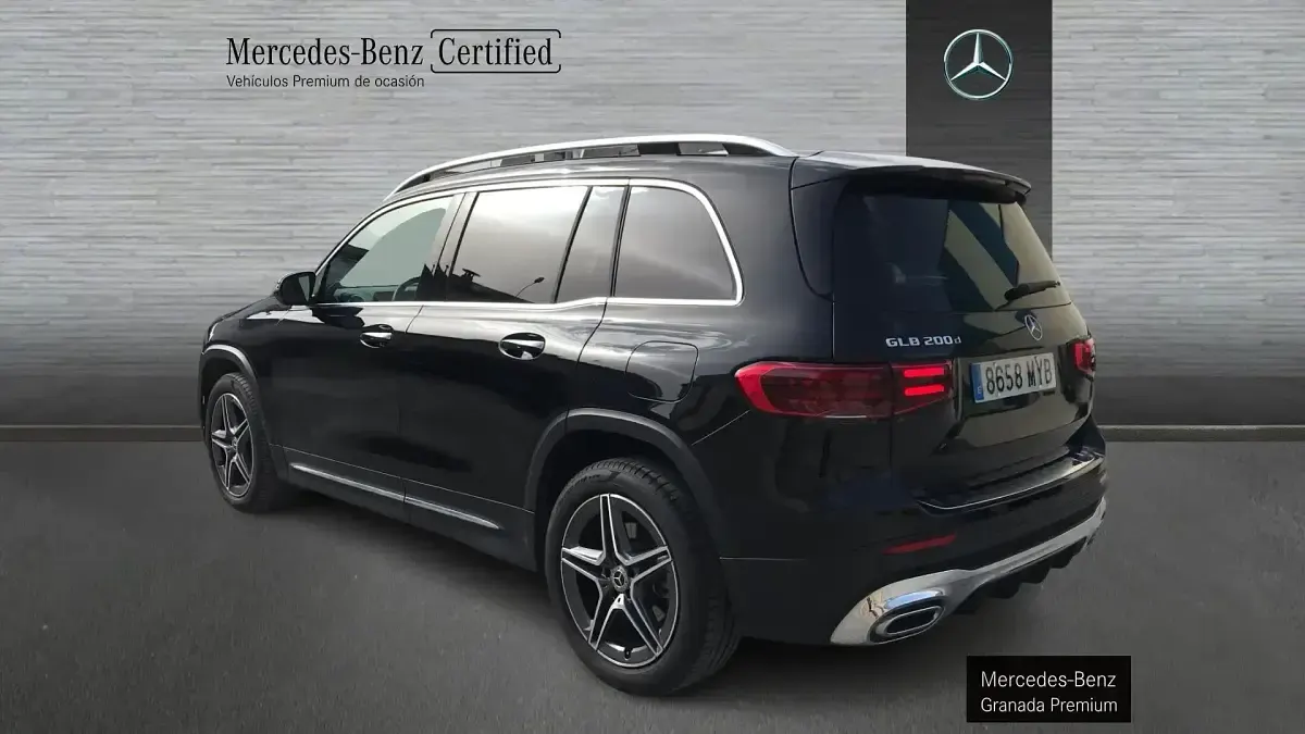 Usado Mercedes GLB200 150 CV (110 kW) 2025 Negro SUV