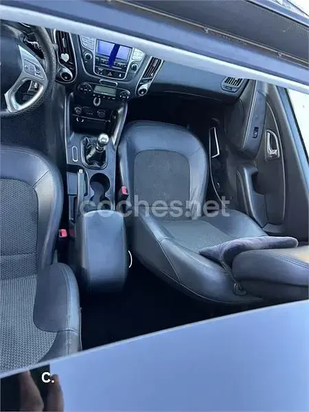 Usado Hyundai ix35 Classic 116 CV (85 kW) 2012 Negro SUV