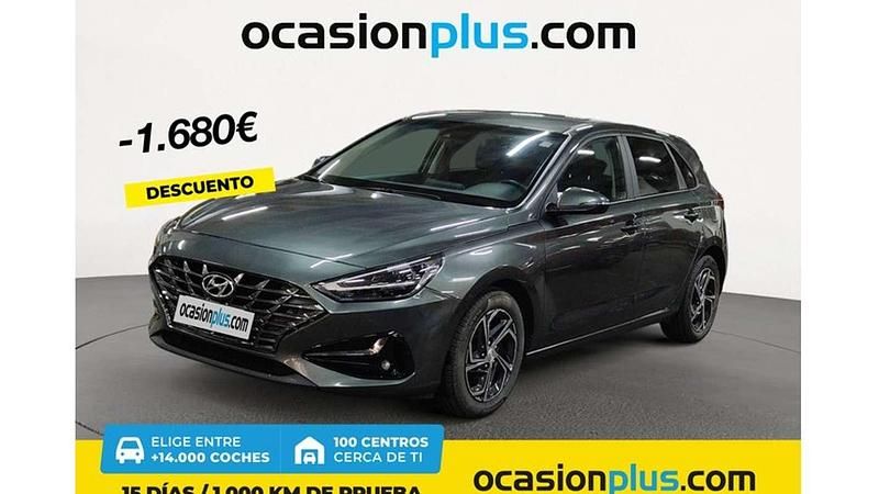 Gris Usado 2022 Hyundai i30 Utilitario | 16.355 € (Precio justo) - Imagen 1/4