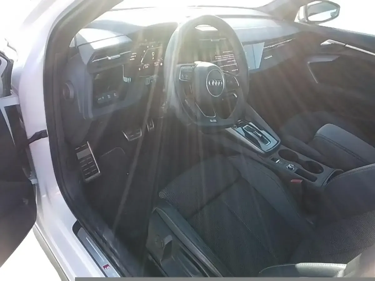 Usado Audi A3 S-Line 150 CV (110 kW) 2025 Blanco