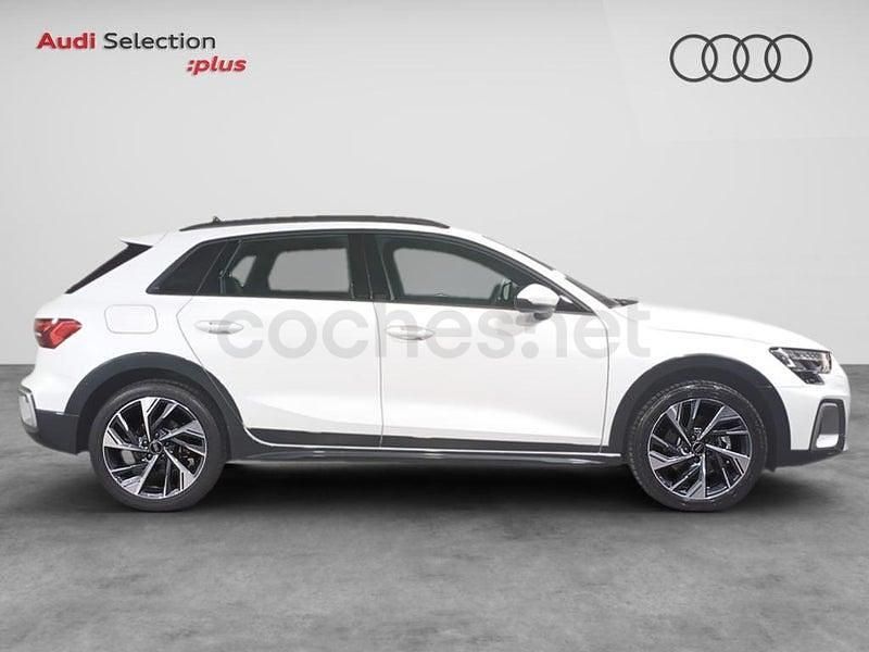 Usado Audi A3 Ambiente 150 CV (110 kW) 2025 Blanco Berlina