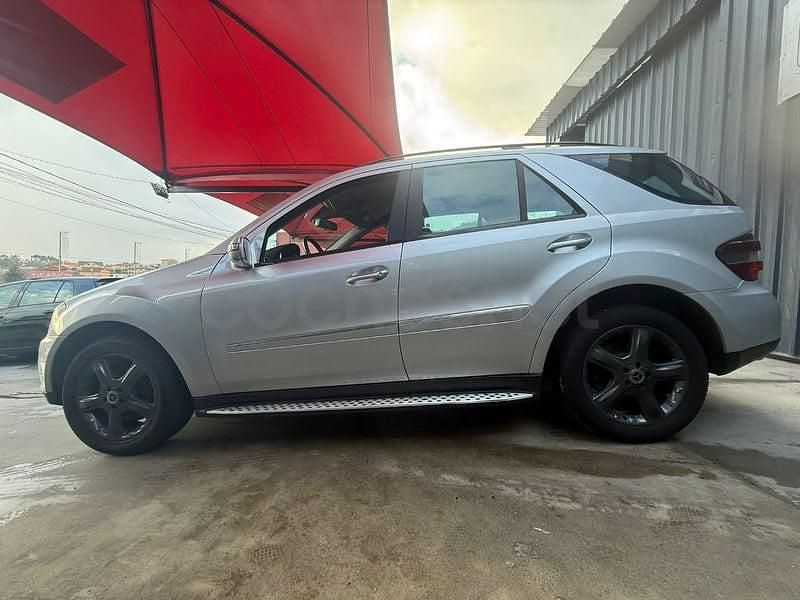 Usado Mercedes ML280 190 CV (139 kW) 2007 Gris / plata SUV