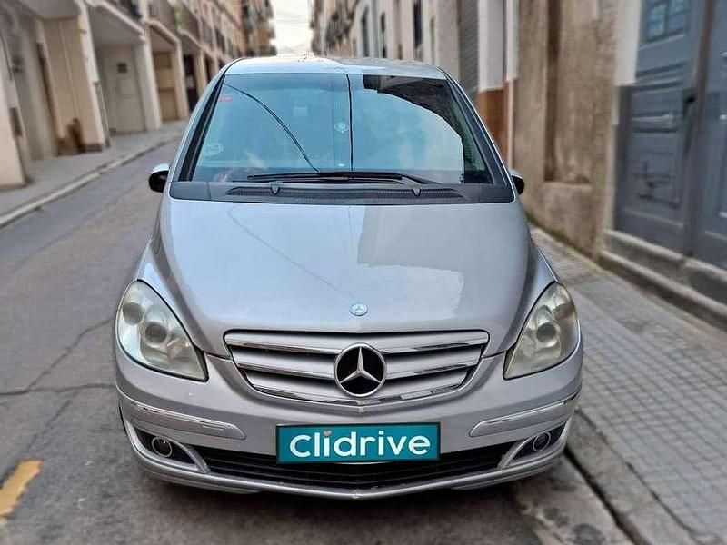 Usado Mercedes B200 136 CV (100 kW) 2007 Gris Monovolumen
