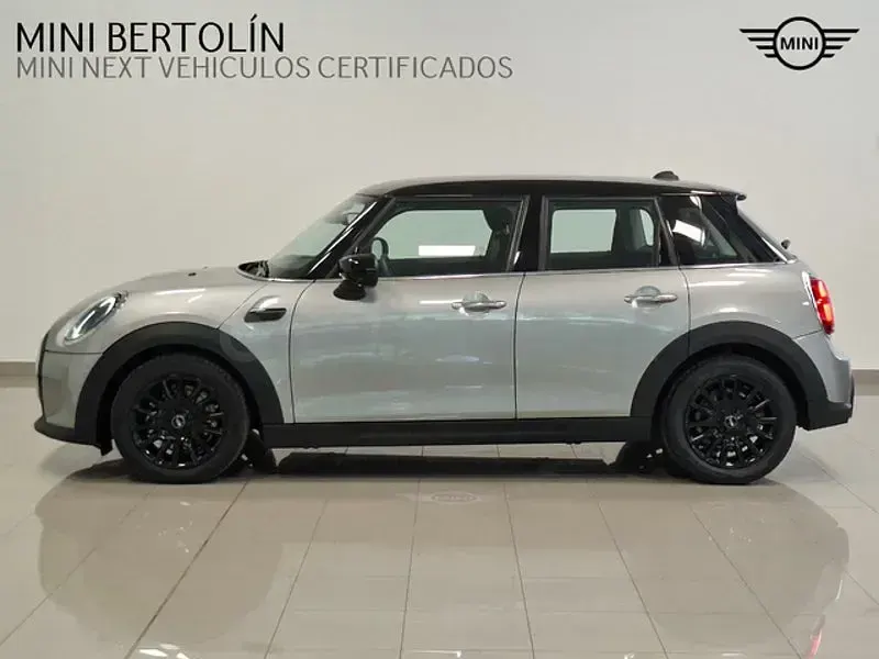 Usado Mini Cooper 136 CV (100 kW) 2023 Gris / plata Utilitario