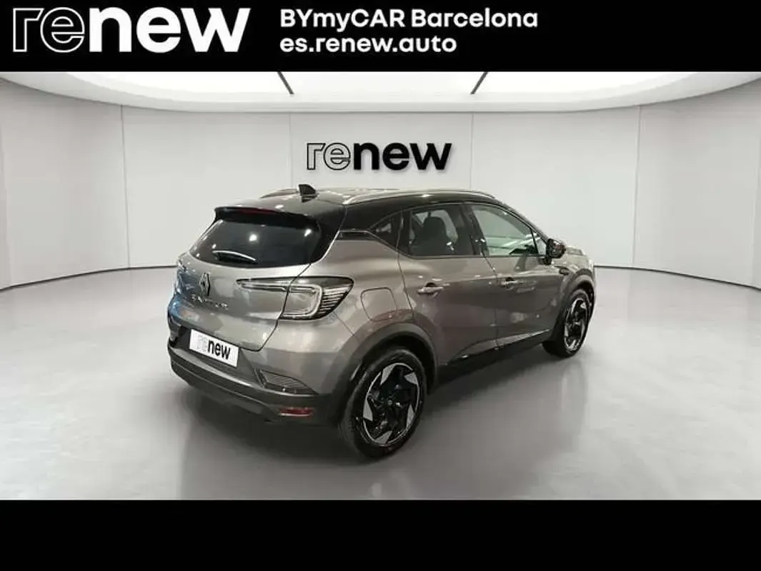 Usado Renault Captur Techno 101 CV (74 kW) 2025 Gris SUV