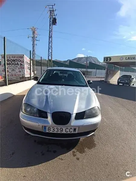 Usado Seat Ibiza 75 CV (55 kW) 2002 Blanco Utilitario