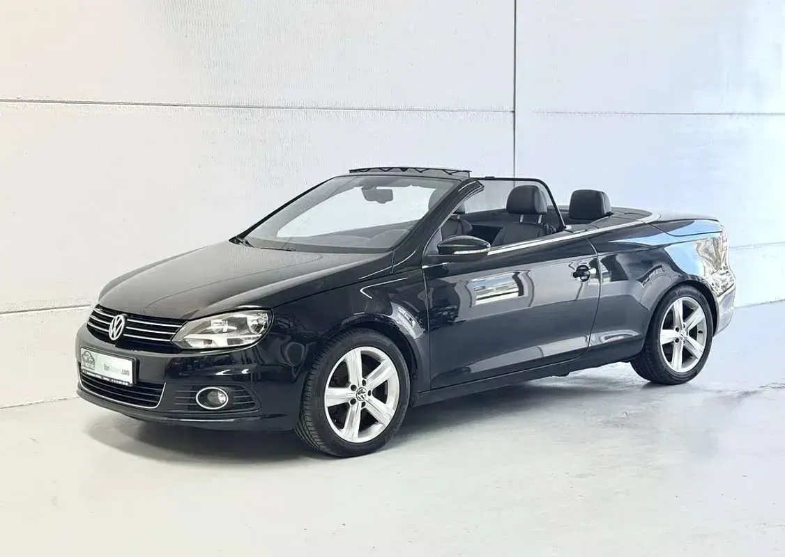 Usado VW Eos Sportline 160 CV (117 kW) 2011 Negro Descapotable