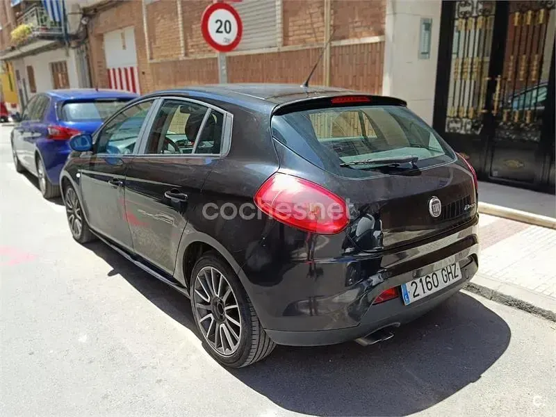 Usado Fiat Bravo Sport 150 CV (110 kW) 2008 Negro Utilitario