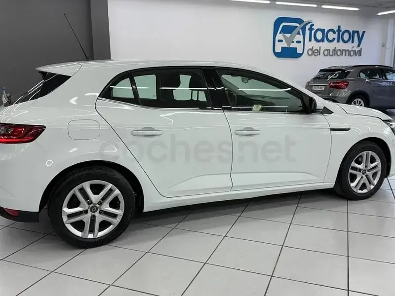 Usado Renault Mégane Business 115 CV (84 kW) 2020 Blanco Berlina