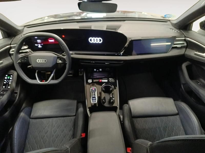 Usado Audi A5 204 CV (150 kW) 2025 Negro Familiar
