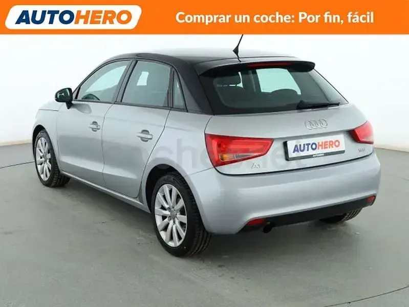 Usado Audi A1 Sportback Attraction 86 CV (63 kW) 2014 Gris / plata Utilitario