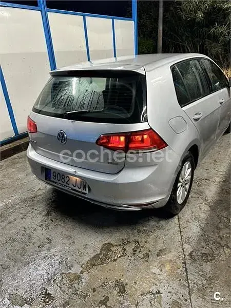 Usado VW Golf VII Edition 105 CV (77 kW) 2014 Gris / plata Berlina