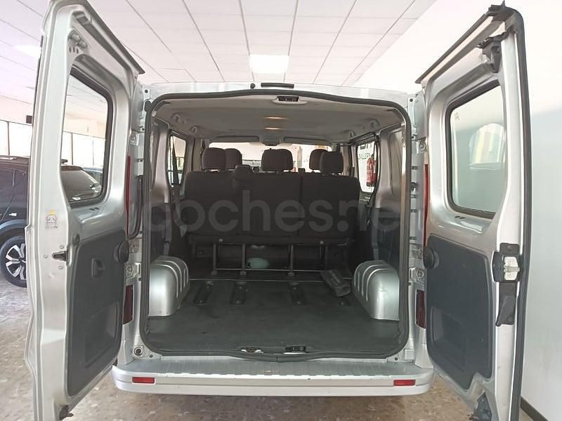 Usado Opel Vivaro 120 CV (88 kW) 2018 Gris / plata Monovolumen